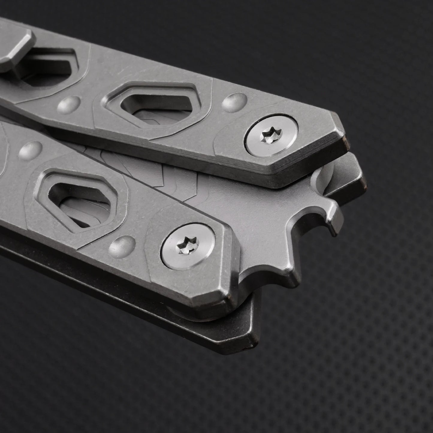 TGZUO Titanium EDC Tools Handle Safe Bottle Opener With Clip